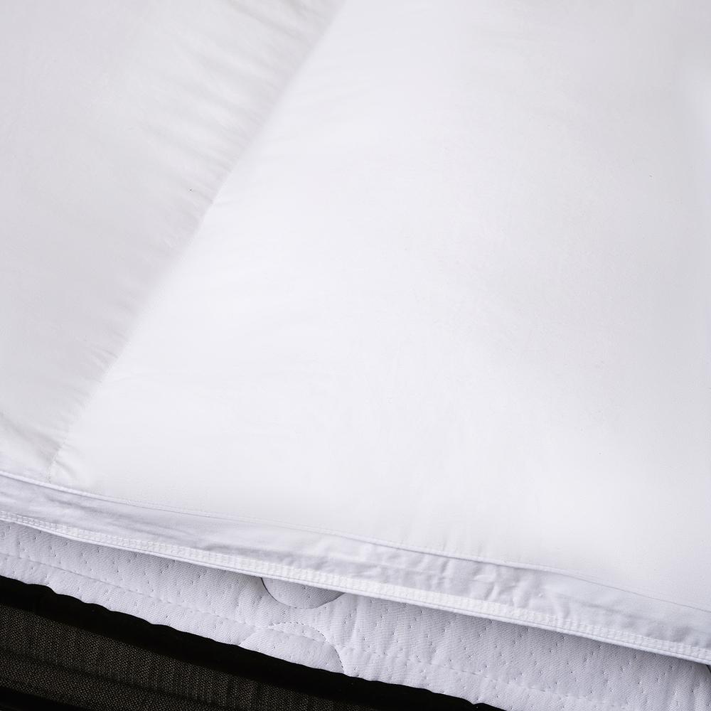 Elite sleep pad on The Fairmont Signature Bed 