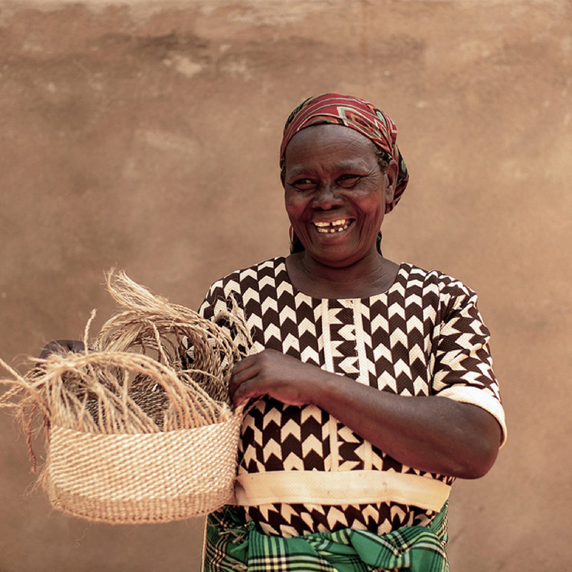 18" Sisal Basket | Solid Home Decor