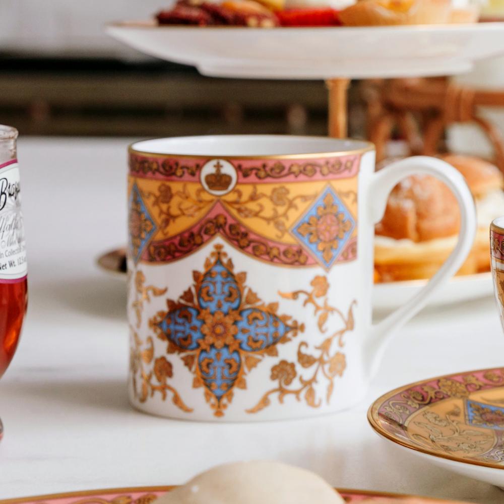 Library Collection tea/coffee mug in breakfast setting